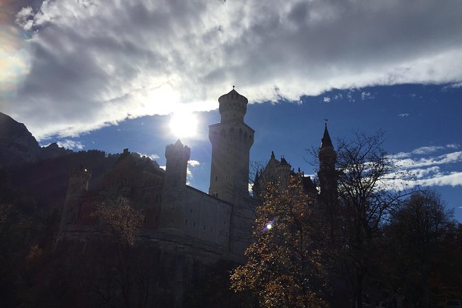 Neuschwanstein Castle Private Tour from Garmisch-Partenkirchen - Why Neuschwanstein feels easier on a private guided day