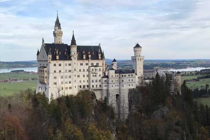 Neuschwanstein Castle Private Tour from Garmisch-Partenkirchen - Transportation and comfort: a new Mercedes van helps a lot