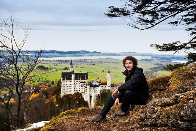 Neuschwanstein Castle Ticket With Audio Guided Tour - The 2 to 3 hour flow: timed entry, selected rooms, and how the audio works