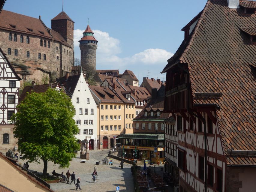 Nuremberg 2-Hour Old Town Highlights Walking Tour in English - Starting at Hauptbahnhof: where the tour really begins