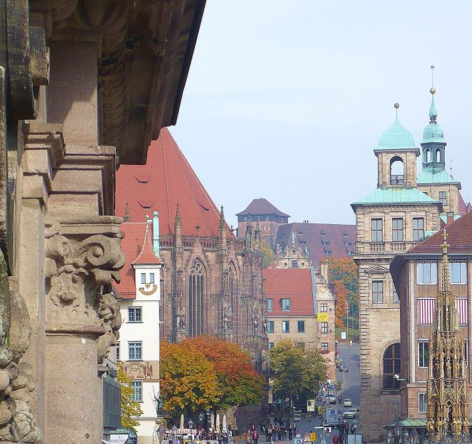 Nuremberg 2-Hour Old Town Highlights Walking Tour in English - River Pegnitz, St. Lawrence Church, and Hauptmarkt’s big first impression