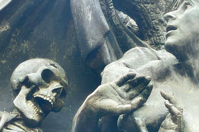 Nuremberg Ghosts and Gallows Evening Walking Tour in English - Walking Comfort: Shoes, Hills, and Weather Reality