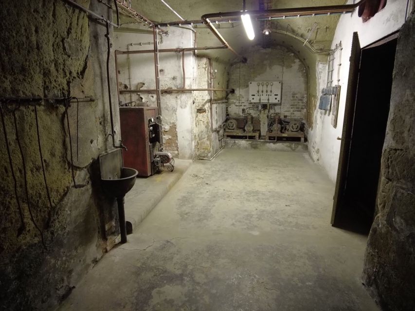 Nuremberg: Historischer Kunstbunker WWII Art Bunker Tour - Key highlights you should not miss