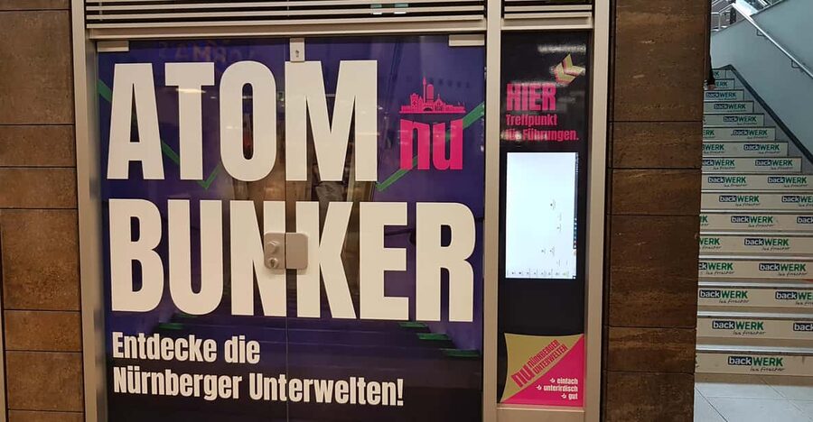 Nuremberg: Nuclear Bunker in Main Railway Station - The “life inside” part: pallets, sitting, and shared space