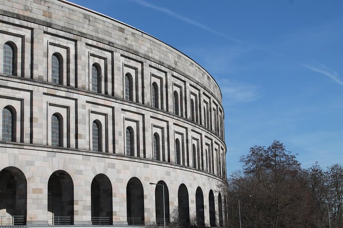 Nuremberg Third Reich Tour in Spanish - Katharinenkirche: ruins, battle, liberation, and the city’s reconstruction