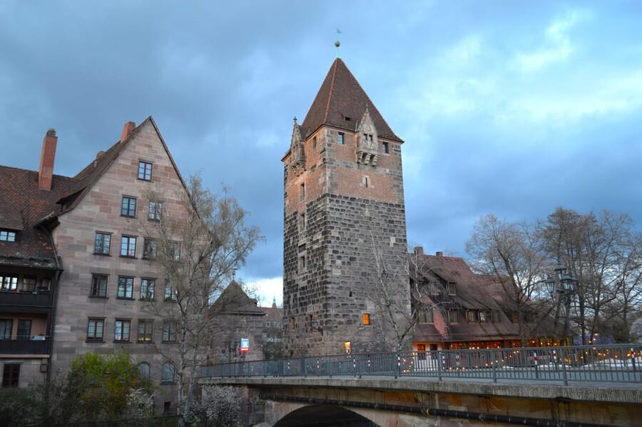 Nürnberg: Mörder, Fälscher, Messerstecher - A 2-hour walk that turns Nuremberg into a timeline of punishment