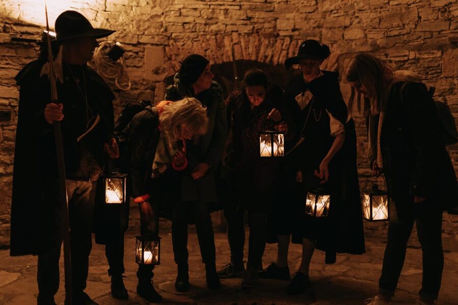 Oldenburg: Nachtwächter-Führung (Erlebnistour) - Who Should Book This Night Watchman Tour