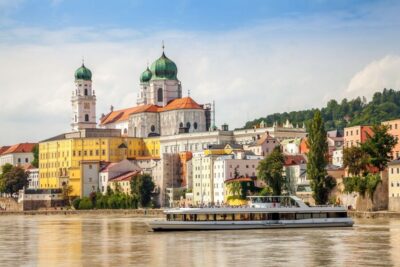 1-Hour Guided City Walking Tour