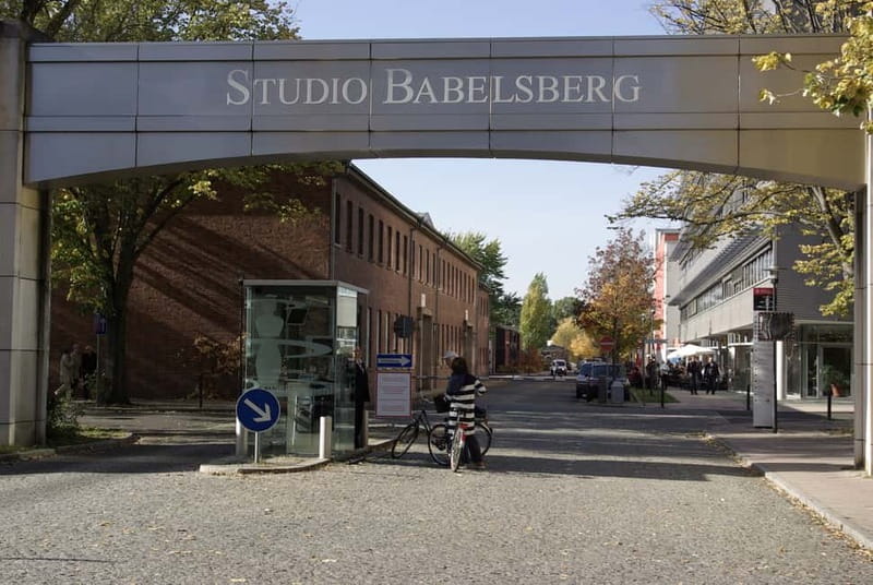 Potsdam-Babelsberg: 5-Hour-Tour "Film-History" by VW-Bus - How the pickup and private-group format keeps things easy