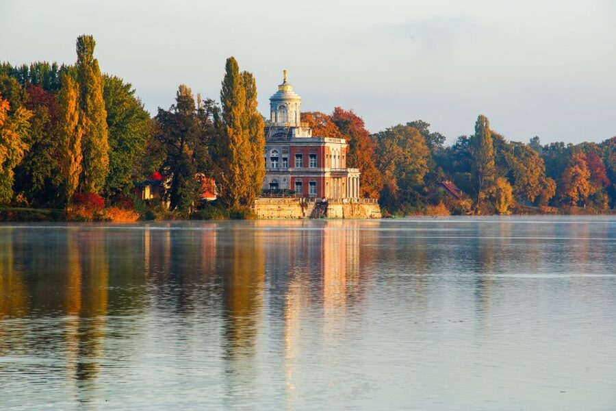 Potsdam: City and Castles Tour - Dutch Quarter and Glienicker Bridge: the route that sets up Potsdam’s contrasts