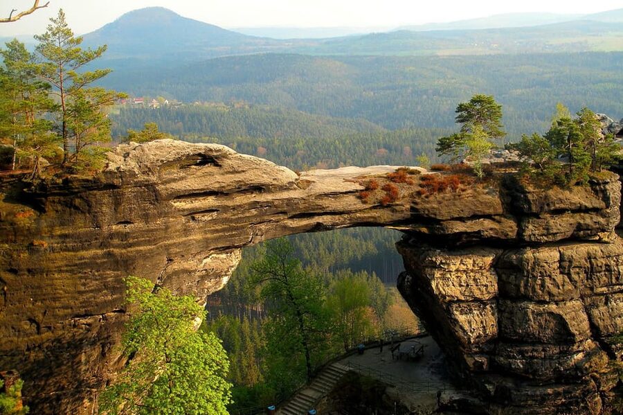 Prague: All-inclusive trip to Bohemian and Saxon Switzerland - Lunch at a family Czech restaurant that keeps the day human