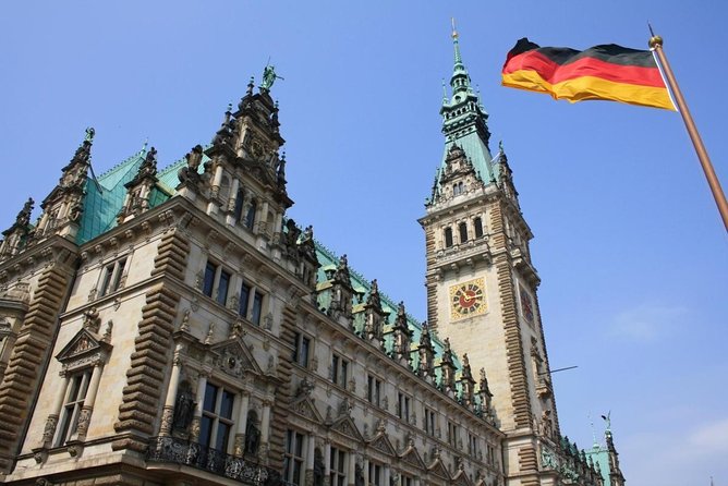 Private 2-Hour Hamburg Highlights Walking Tour - Key highlights at a glance