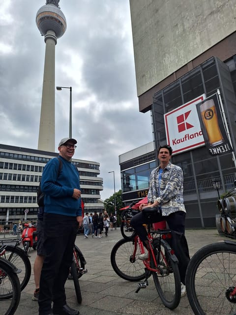 Private Berlin Street Food Bike Tour - Where you meet and how the ride actually feels