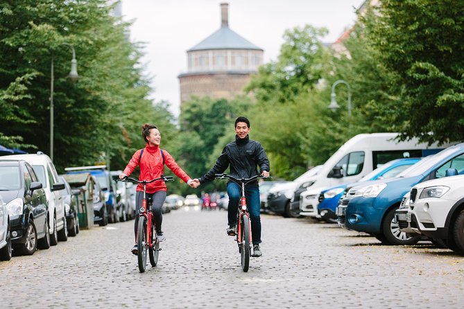 Private Berlin Street Food Tour by Bike - What you’re paying for: private bikes, guide time, and real food value