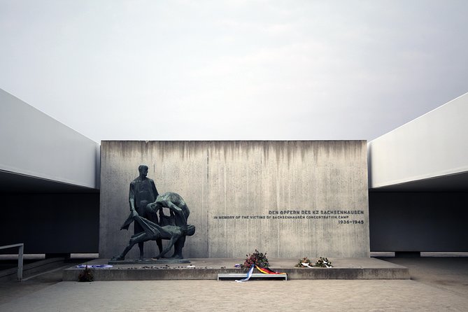 Private Berlin Tour to Sachsenhausen Concentration Camp Memorial - How guides tailor the experience for kids, students, and serious history fans