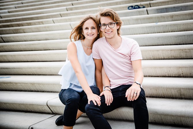Private Romantic Urban & Street Photoshoot - Stop 4, Hohe Brücke: traces of the old city feel