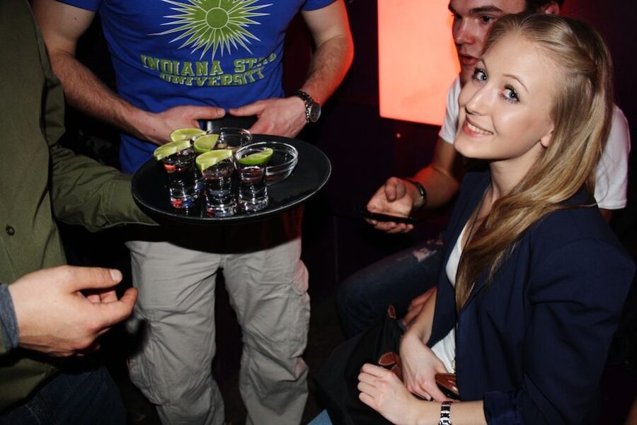 Pub Crawl Cologne Including Admission Fee for Bars and Shots - The Final Club Reality Check, Especially If You Want to Stay Chill