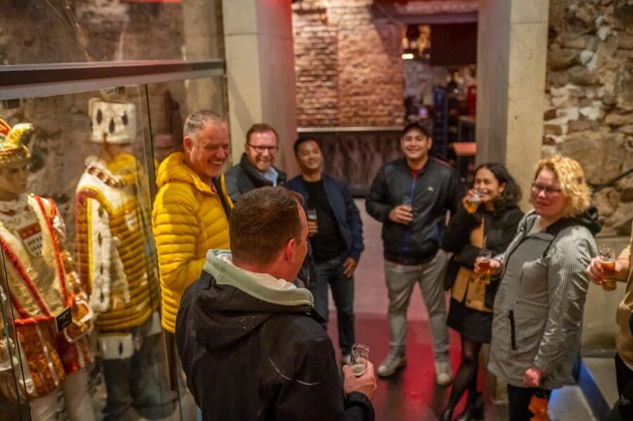 Public brewhouse tour Cologne in English - Meeting at MühlenBar, then getting oriented in real brauhaus territory