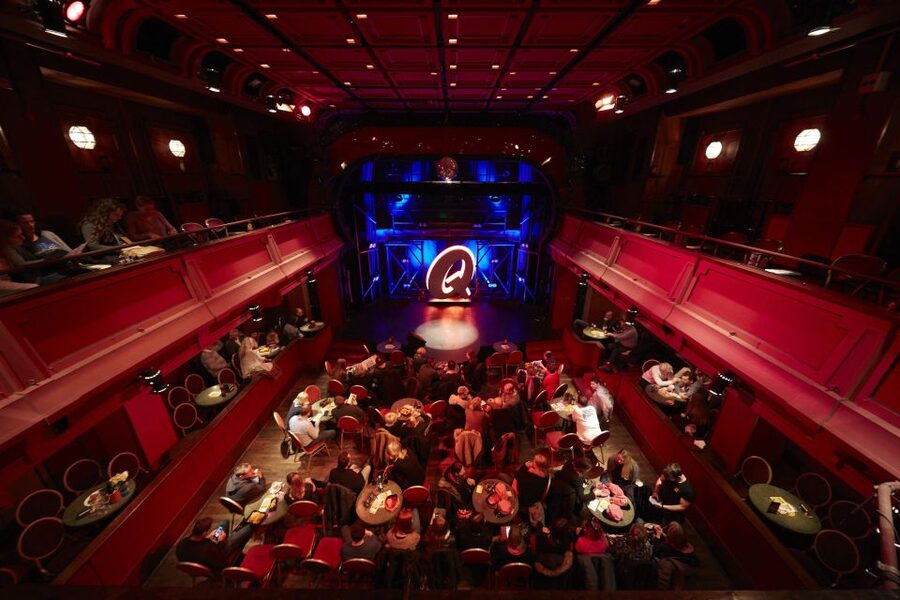 Quatsch Comedy Club Berlin: Die Late Night Show - Who should book this show, and who should skip it