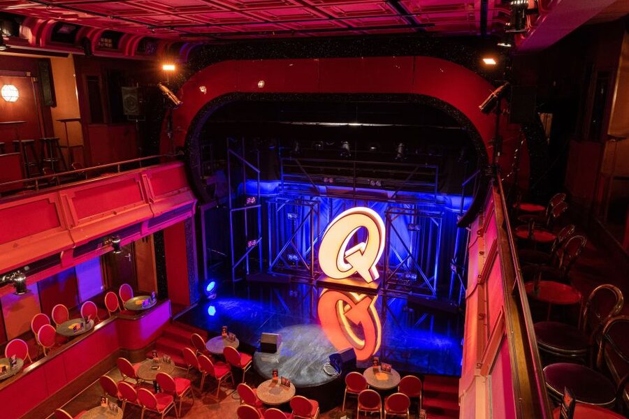 Quatsch Comedy Club Berlin: Die Live Show Entry Ticket - Who should book this Quatsch show, and who should skip it
