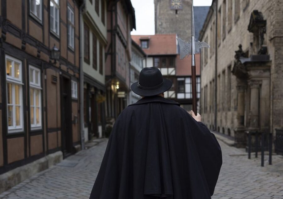 Quedlinburg: Historical Old Town Evening Walking Tour - Quedlinburg’s Old Town after dark is the whole point