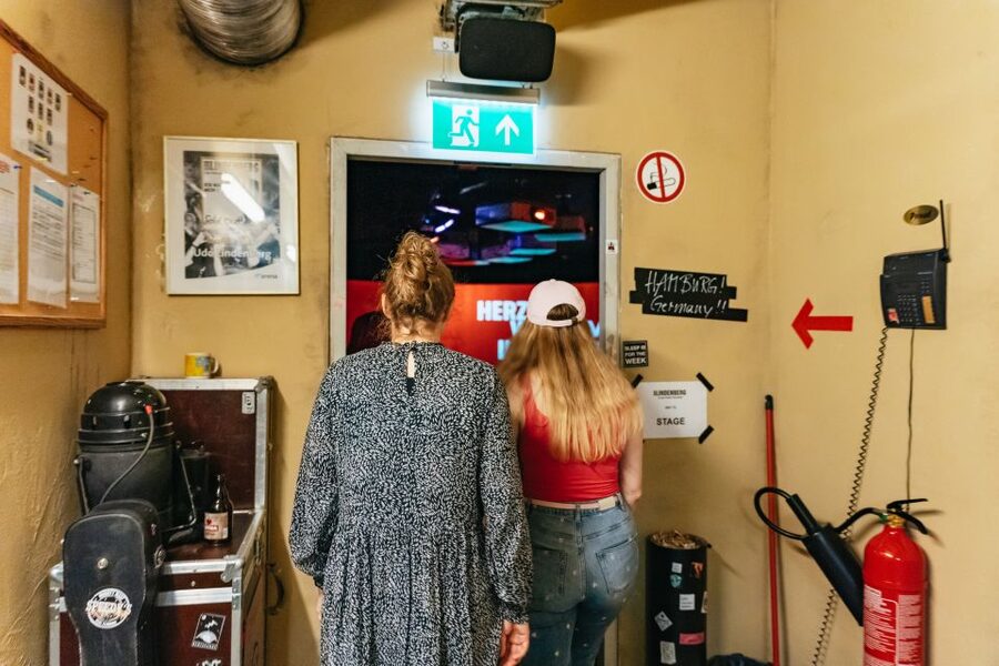 Reeperbahn: Panik City Udo Lindenberg Multimedia Experience - The tour flow in plain terms, from check-in to finish
