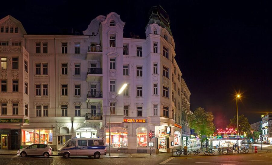 Reeperbahn Walking Tour with St. Pauli Local - St. Pauli After Dark, Explained by a Real Kiezbulle