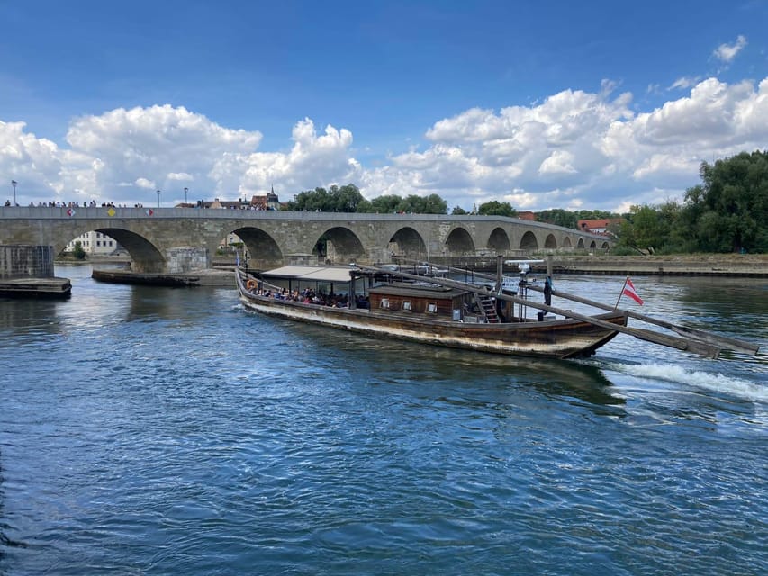 Regensburg: Original Strudelrundfahrt - Key things to know before you go