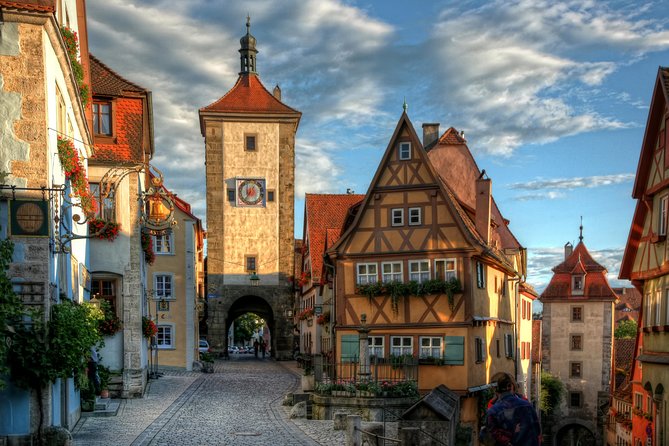 Romantic Road, Rothenburg, and Harburg Day Tour from Munich - Rothenburg ob der Tauber: Two Hours in a Town Built for Wandering