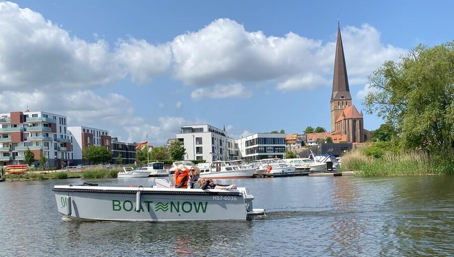 Rostock: Electric Boat Rental on the Warnow River - Tips to make your ride smoother on day one