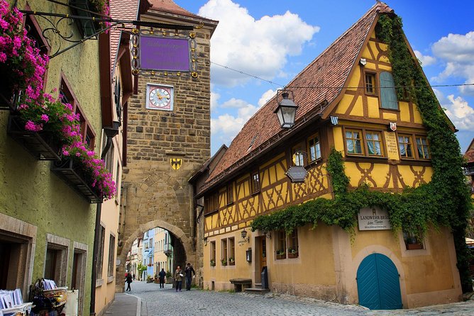 Rothenburg ob der Tauber Private Walking Tour With A Professional Guide - A fairytale town that stops being vague: how the guide makes Rothenburg click