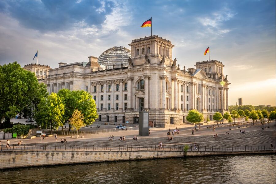 Scavenger Hunt through Berlin's Government District - How Long You Need, and What 10 Kilometers Feels Like in Real Life