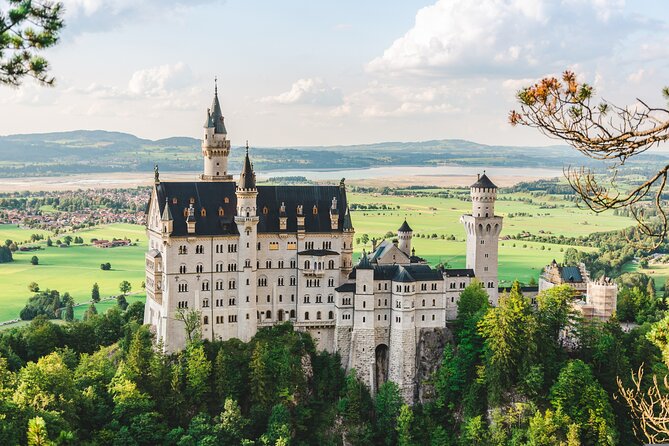 Skip The Line Neuschwanstein Castle Tour from Hohenschwangau - Key highlights at a glance