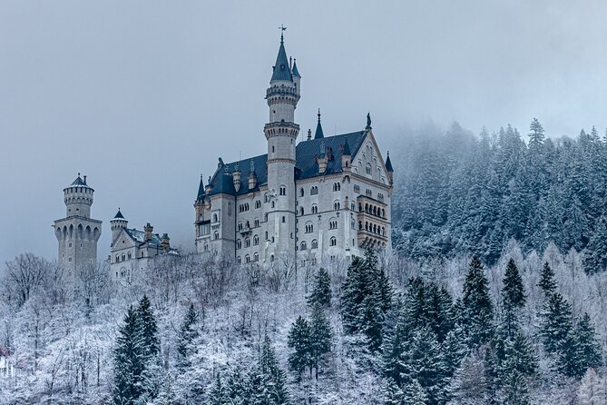 Skip The Line Neuschwanstein Castle Tour from Hohenschwangau - The start at Alpseestraße 1 and how the timing works