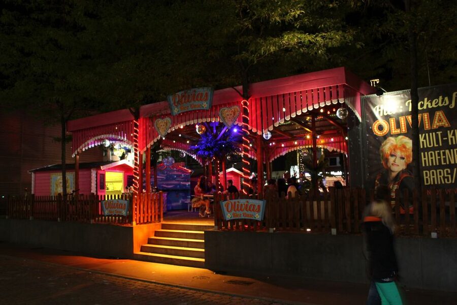 St. Pauli Nightlife Tour with Drag Queen in German - Große Freiheit Finale: What the Late-Night Ending Feels Like