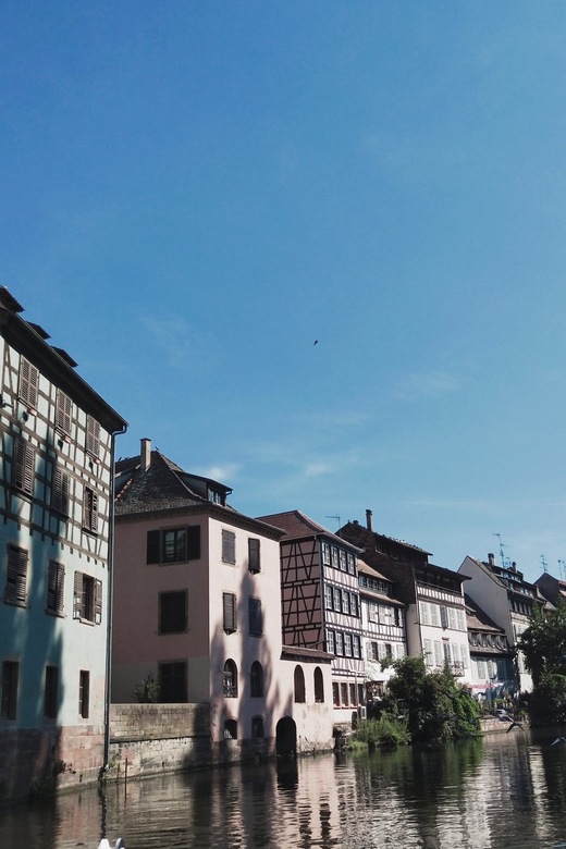 Strasbourg: Private City Sightseeing Boat Tour - When weather changes the mood, and what to bring