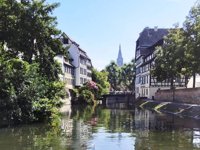 Strasbourg: Private City Sightseeing Boat Tour - Entering Strasbourg from the Ill River, not the tour bus