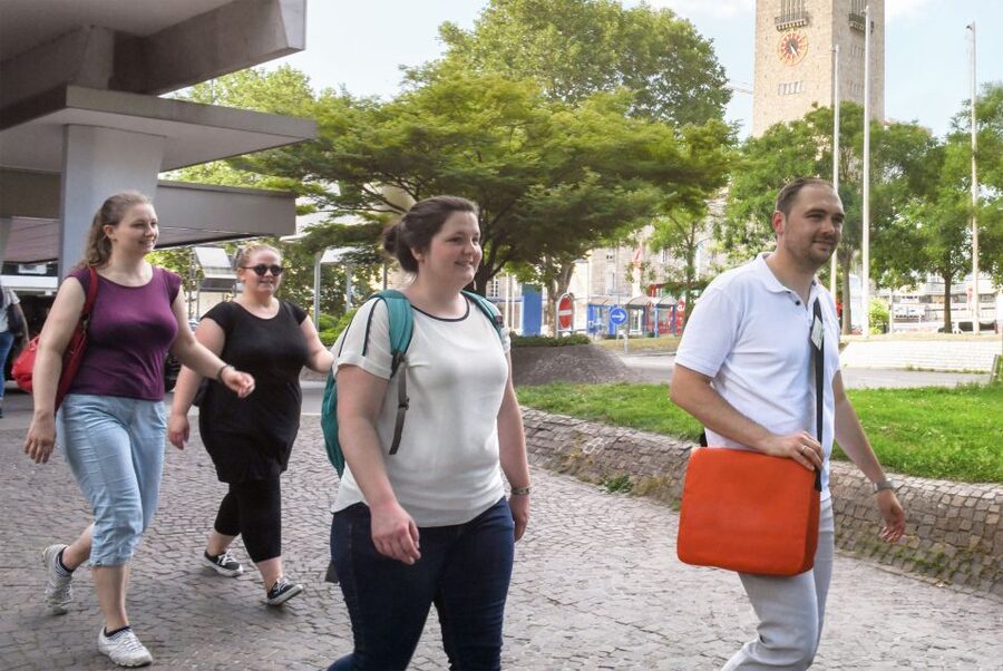 Stuttgart: entertaining guided tour to old town highlights - The best part of this Stuttgart walk: it connects monuments to daily city life