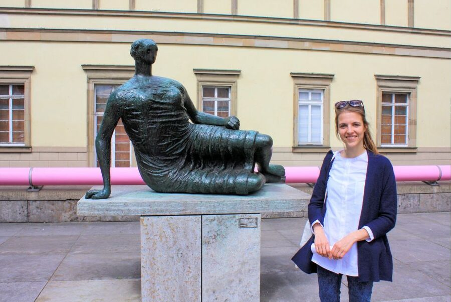 Stuttgart: entertaining guided tour to old town highlights - Old town streets plus the Württemberg State Museum connection