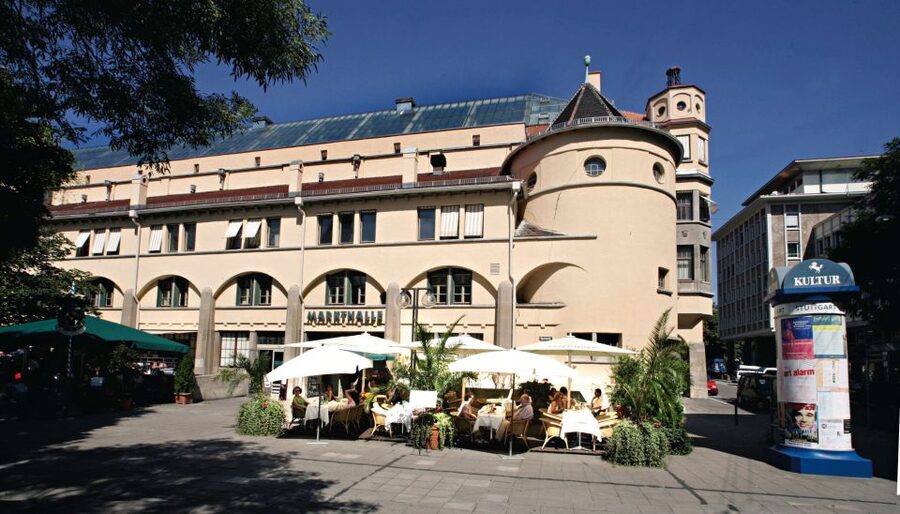 Stuttgart: Guided Tour of the Stuttgart Market Hall - Architecture and market past: the stories that make the hall make sense