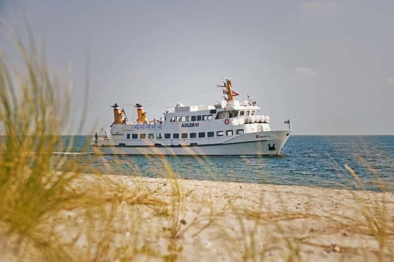 Sylt: BBQ-Boat trip | BBQ buffet straight from the grill & Welcome-Drink - Hörnum to Sylt by Boat: The feeling you get in 2 hours