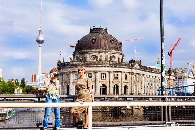 The History of Berlin: WWII PRIVATE Walking Tour With Locals - Private WWII and Cold War storytelling starts on Oranienburger Strasse