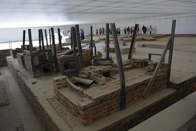 The Memorial Tour: Visit to Sachsenhausen Concentration Camp (licensed guide) - Meeting point and getting there from central Berlin