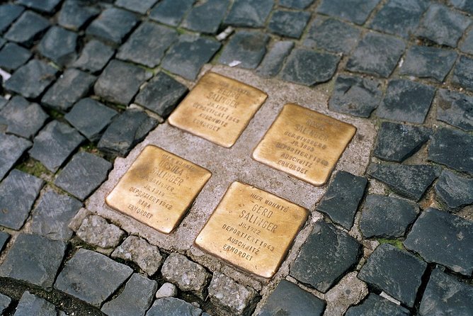 Third Reich Berlin Walking Tour with a French-Speaking Guide - Stop 1: German Resistance Memorial Center and the Bendlerblock story