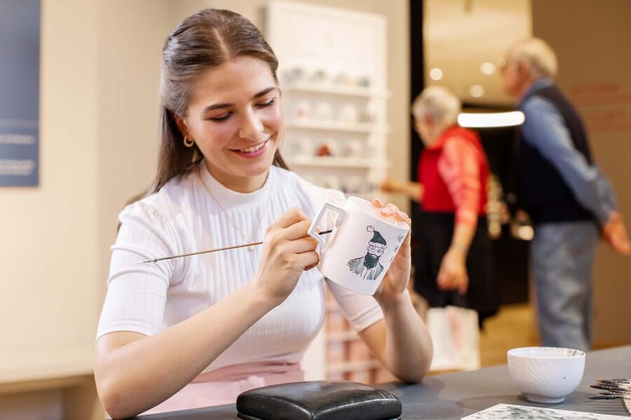 Tickets to the Meissen Porcelain Factory - Boutique, outlet center, and that cafe snack on porcelain