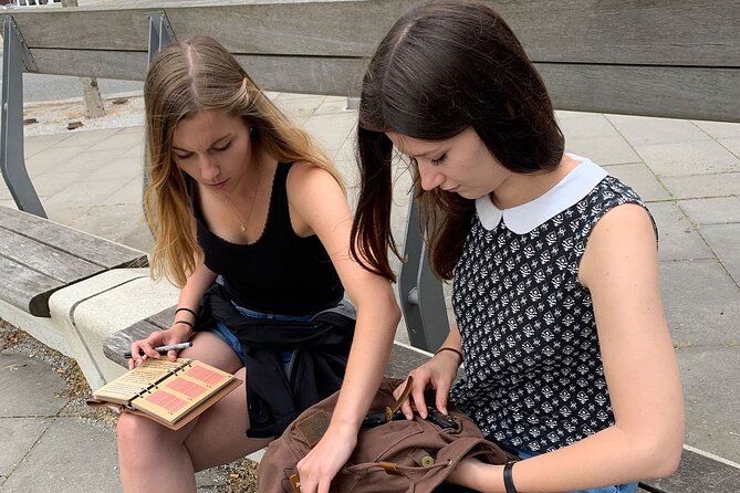 Treasure Hunt through Hamburg's Hafencity - Tuesday, Thursday, and Sunday: the WhatsApp solo mode