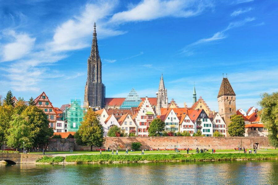 Ulm: Scavenger Hunt Self-Guided Walking Tour - Envelope mechanics: how you move from sight to sight