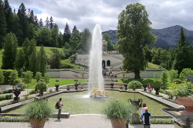 VIP Day Trip Neuschwanstein and Linderhof Castle from Munich - The VIP coach experience, comfort and how it affects your day