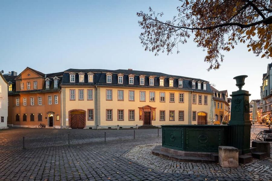 Weimar: Old Town Tour Classical Weimar - Why this 90-minute classical Weimar route works so well