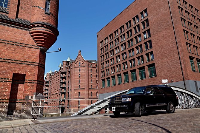 Your private 3-hour Hamburg driving tour with a former policeman - Why a former policeman is a great way to see Hamburg